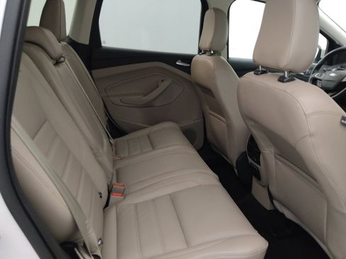 Used 2018 Ford Escape Titanium w/ Ford Safe & Smart Package AWD/4WD image 19