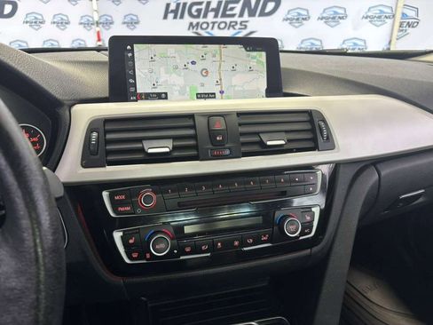 Used 2018 BMW 320i xDrive Sedan w/ Convenience Package image 32