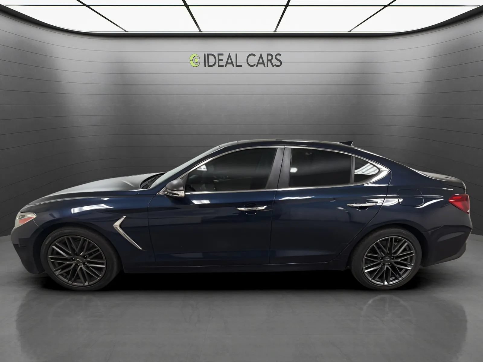 Used 2019 Genesis G70 2.0T Advanced w/ Elite Package RWD image 2