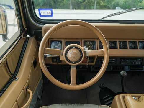 Used 1988 Jeep Wrangler Sahara AWD/4WD image 24