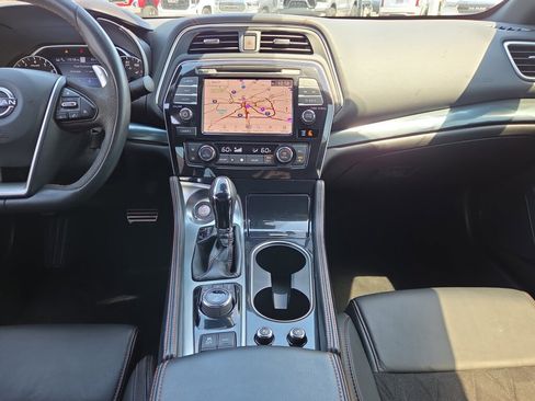 Used 2023 Nissan Maxima SR w/ Sport Mat Group FWD image 22