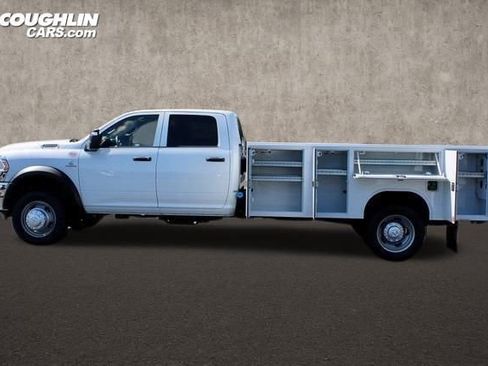 New 2024 RAM 5500 Tradesman w/ Chrome Appearance Group image 2
