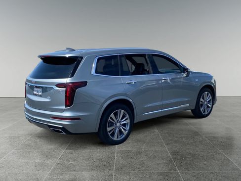 Used 2024 Cadillac XT6 Premium Luxury FWD image 5