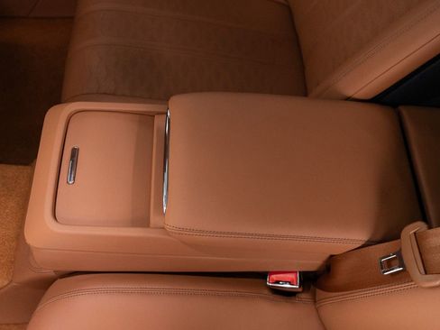 Used 2025 Bentley Flying Spur Plug-In Hybrid AWD/4WD image 26