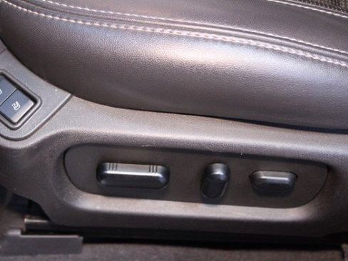 Used 2019 Ford Taurus Limited image 18