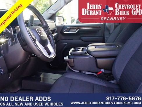 Used 2024 GMC Sierra 1500 Elevation w/ LPO, Elevation Black Package AWD/4WD image 18