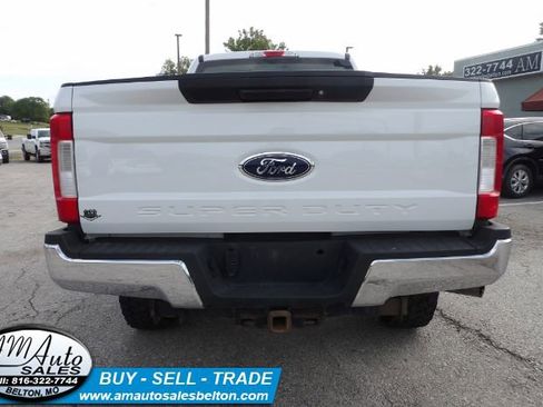 Used 2017 Ford F350 XL image 4