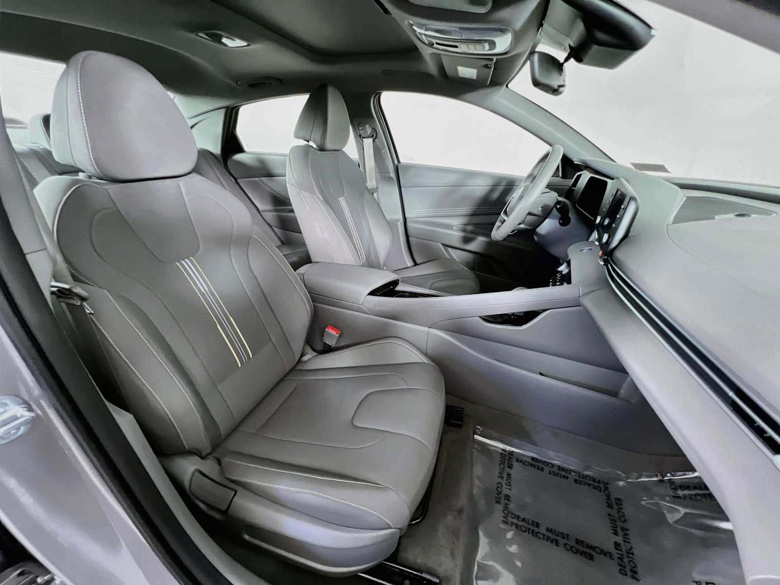Certified 2026 Hyundai Elantra SEL Sport FWD image 28