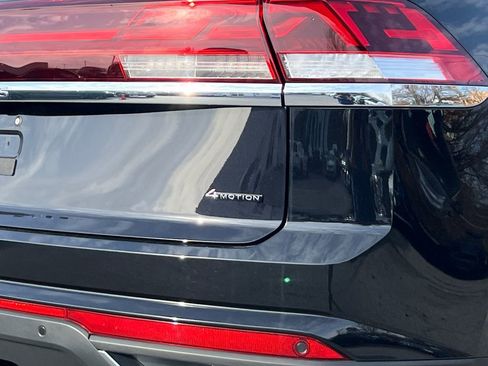 New 2026 Volkswagen Atlas Cross Sport SE image 5