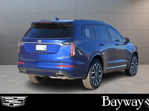 New 2025 Cadillac XT6 Sport w/ Platinum Package image 5