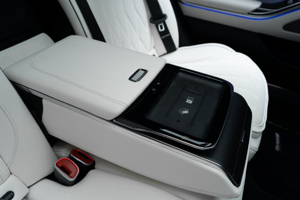 Used 2025 Mercedes-Benz S 63 AMG S image 42