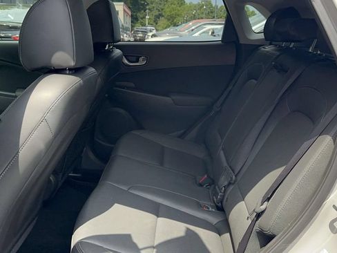 Used 2023 Hyundai Kona Limited AWD/4WD image 14