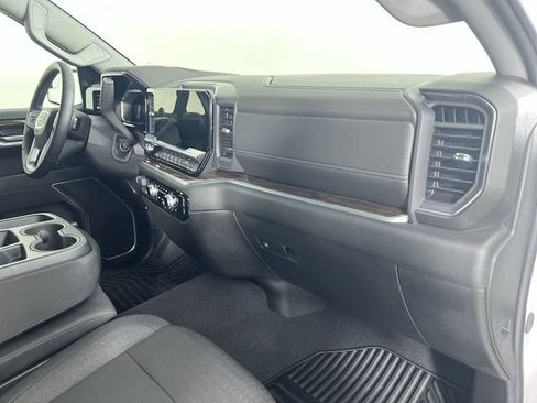 Used 2026 GMC Sierra 1500 SLE w/ Preferred Package RWD image 29
