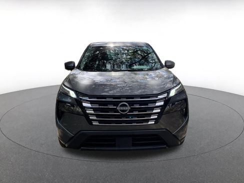 Used 2025 Nissan Rogue SV image 3