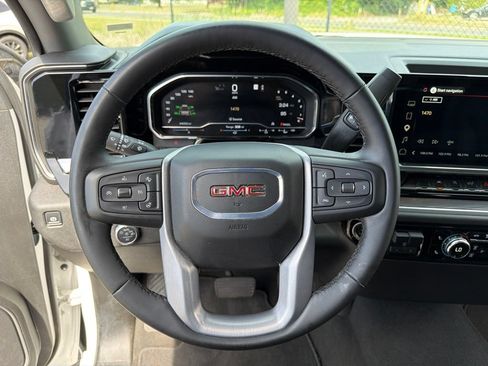 Used 2025 GMC Sierra 1500 SLT RWD image 14