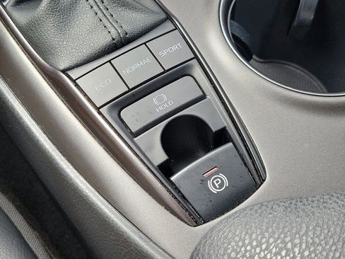 Used 2023 Toyota Camry XSE image 28