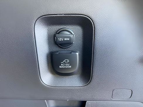 Used 2026 Kia Carnival SX Prestige image 33