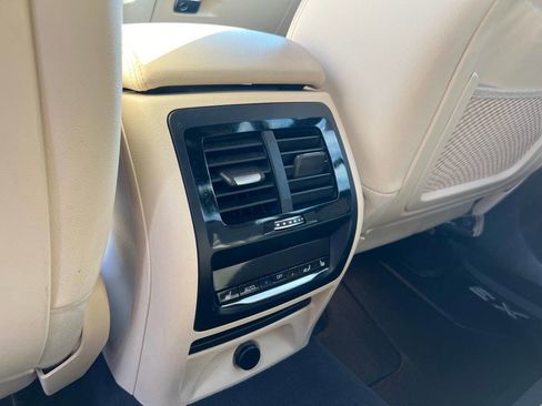 Used 2018 BMW X3 M40i image 16