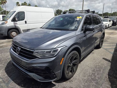 Used 2023 Volkswagen Tiguan SE R-Line FWD image 3