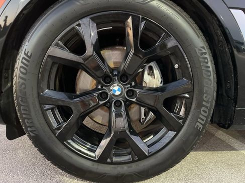 Used 2022 BMW X7 xDrive40i w/ Executive Package image 13