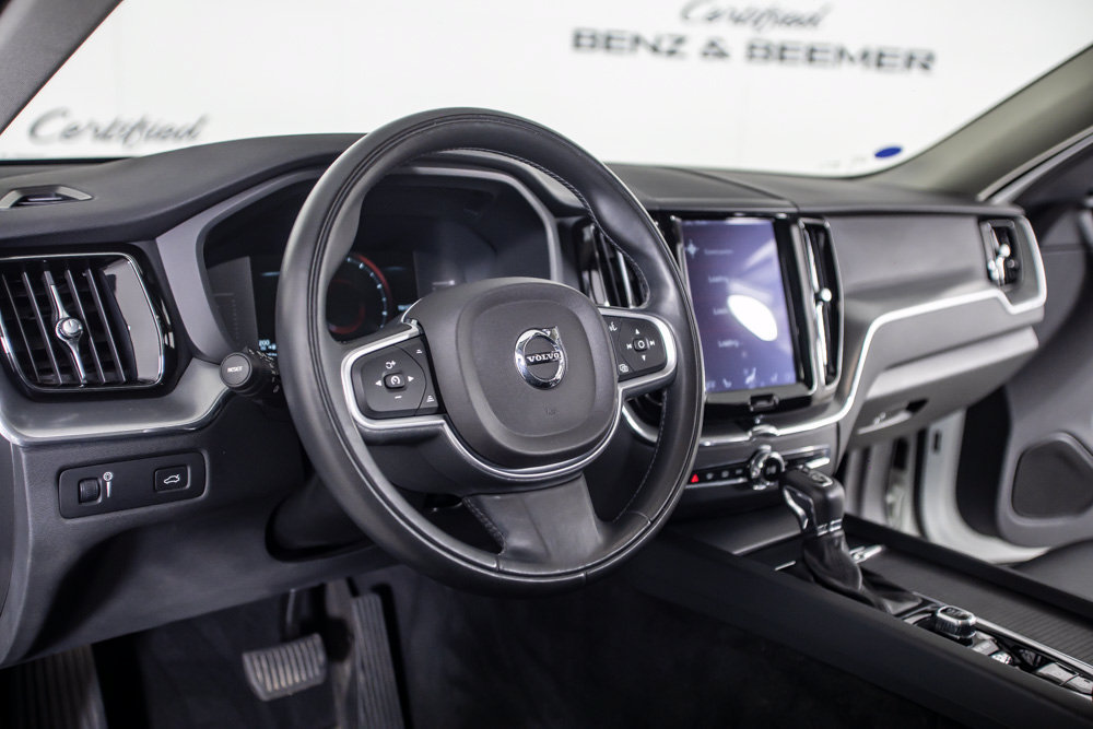 Used 2019 Volvo XC60 T5 Momentum w/ Premium Package FWD image 21