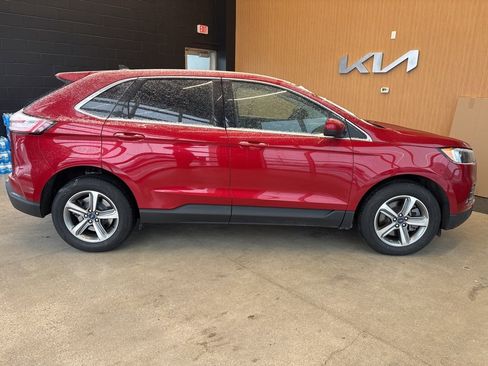 Used 2022 Ford Edge SEL w/ Convenience Package image 15