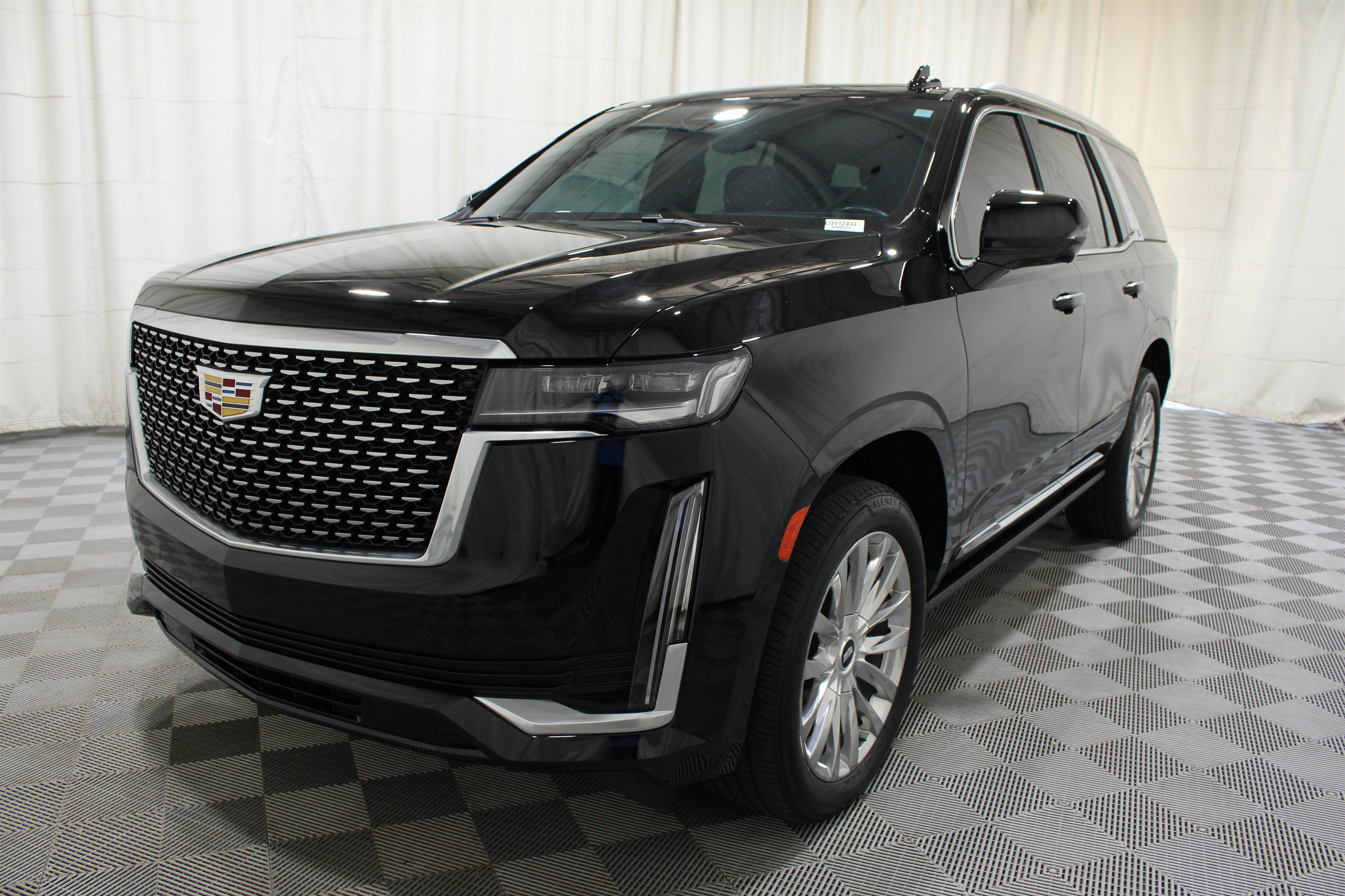Certified 2024 Cadillac Escalade Premium Luxury w/ Performance Package AWD/4WD image 39