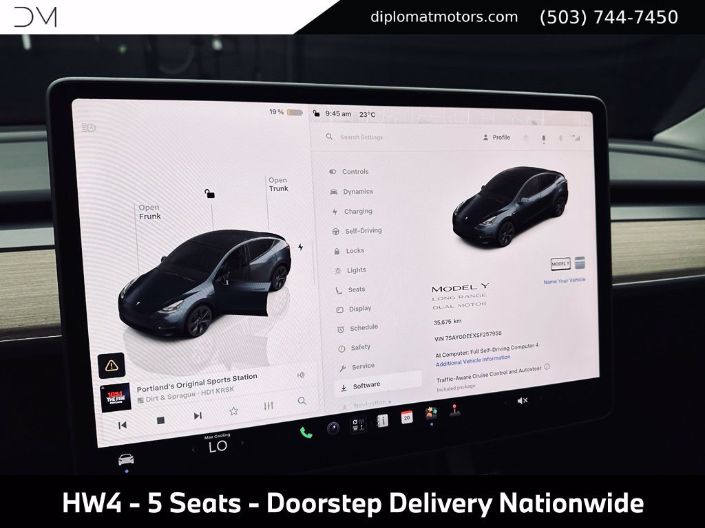 Used 2025 Tesla Model Y Long Range AWD/4WD image 32