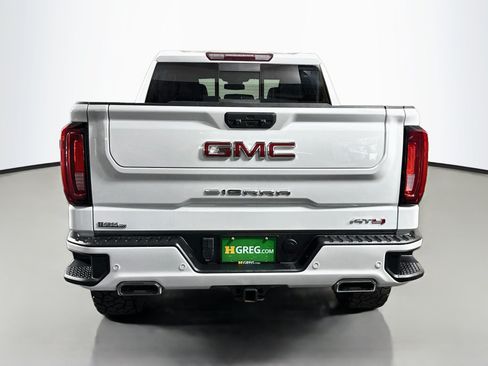 Used 2022 GMC Sierra 1500 AT4 w/ AT4 Premium Package AWD/4WD image 8