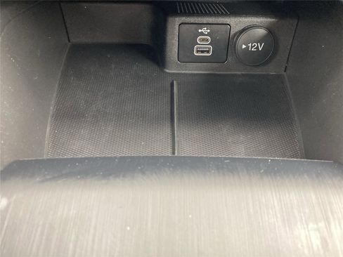 Used 2025 Ford Escape Active image 16