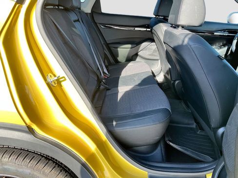 Used 2023 Kia Seltos S w/ Navigation Package image 27