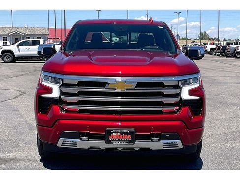 Used 2024 Chevrolet Silverado 1500 High Country AWD/4WD image 3