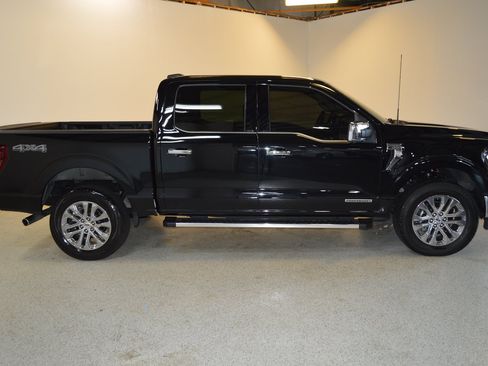 Used 2025 Ford F150 Lariat w/ Equipment Group 501A Mid AWD/4WD image 2