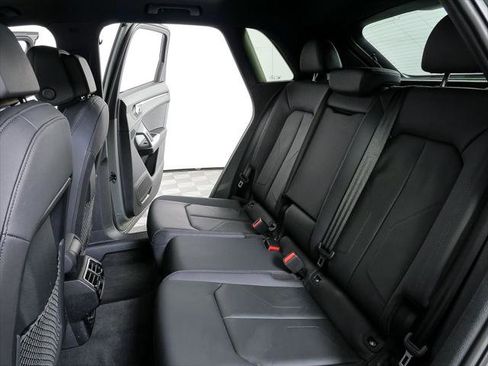 Used 2023 Audi Q3 2.0T Premium Plus w/ Premium Plus Package AWD/4WD image 21