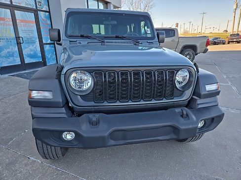 Used 2024 Jeep Wrangler Sport image 15