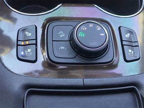 Used 2022 GMC Acadia AT4 w/ Technology Package image 27