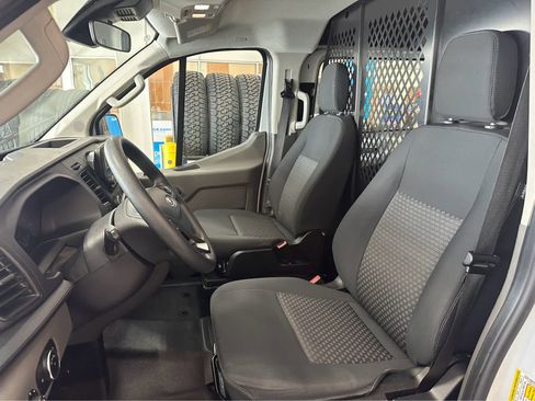 Used 2024 Ford Transit 250 w/ Exterior Upgrade Package image 20