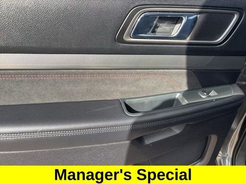 Used 2019 Ford Explorer XLT w/ Equipment Group 202A image 34