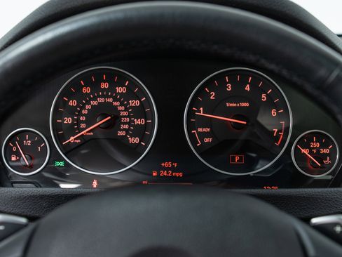 Used 2015 BMW 328i xDrive Wagon image 18