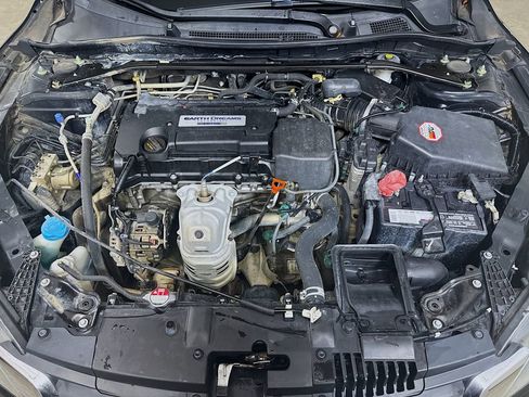 Used 2015 Honda Accord Sport image 27