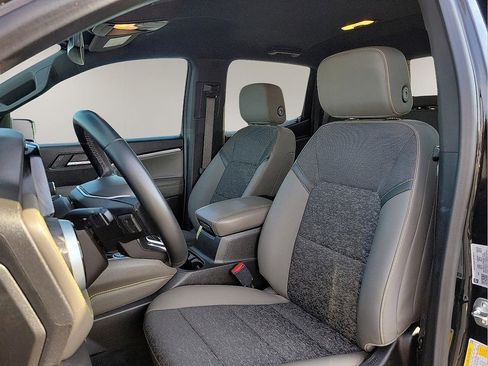 Used 2024 Chevrolet Colorado ZR2 w/ Safety Package image 10