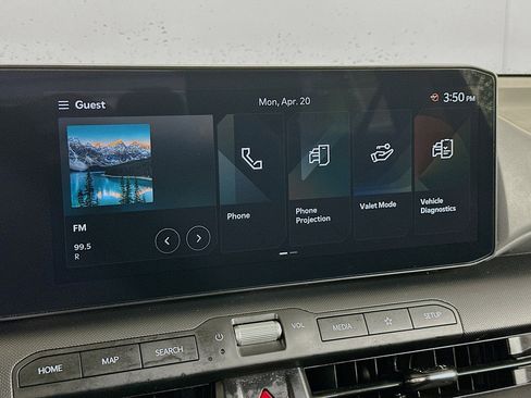 Used 2025 Kia K4 LXS image 21