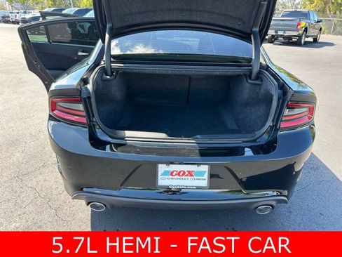 Used 2022 Dodge Charger R/T w/ Blacktop Package image 16