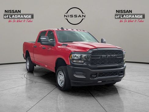 Used 2024 RAM 2500 Tradesman AWD/4WD image 3