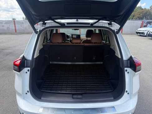 Used 2026 Nissan Rogue Platinum w/ Platinum Premium Package AWD/4WD image 7
