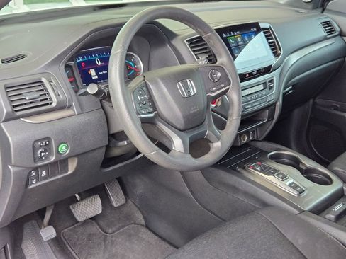 Used 2021 Honda Passport Sport image 10