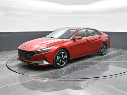 Used 2021 Hyundai Elantra Limited w/ Cargo Package