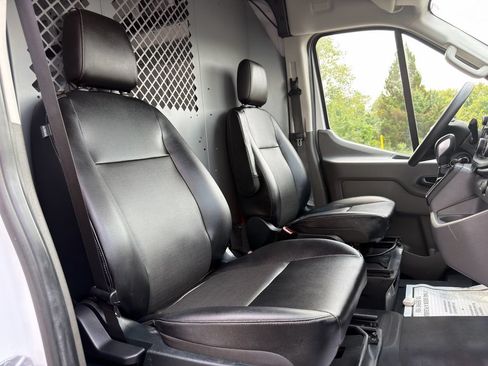 Used 2023 Ford Transit 250 148 High Roof AWD w/ Exterior Upgrade Package image 28