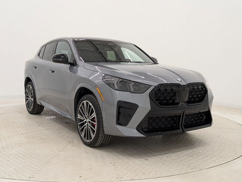 New 2026 BMW X2 xDrive28i w/ Technology Package AWD/4WD image 7