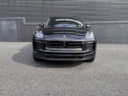 Certified 2026 Porsche Macan AWD/4WD image 13